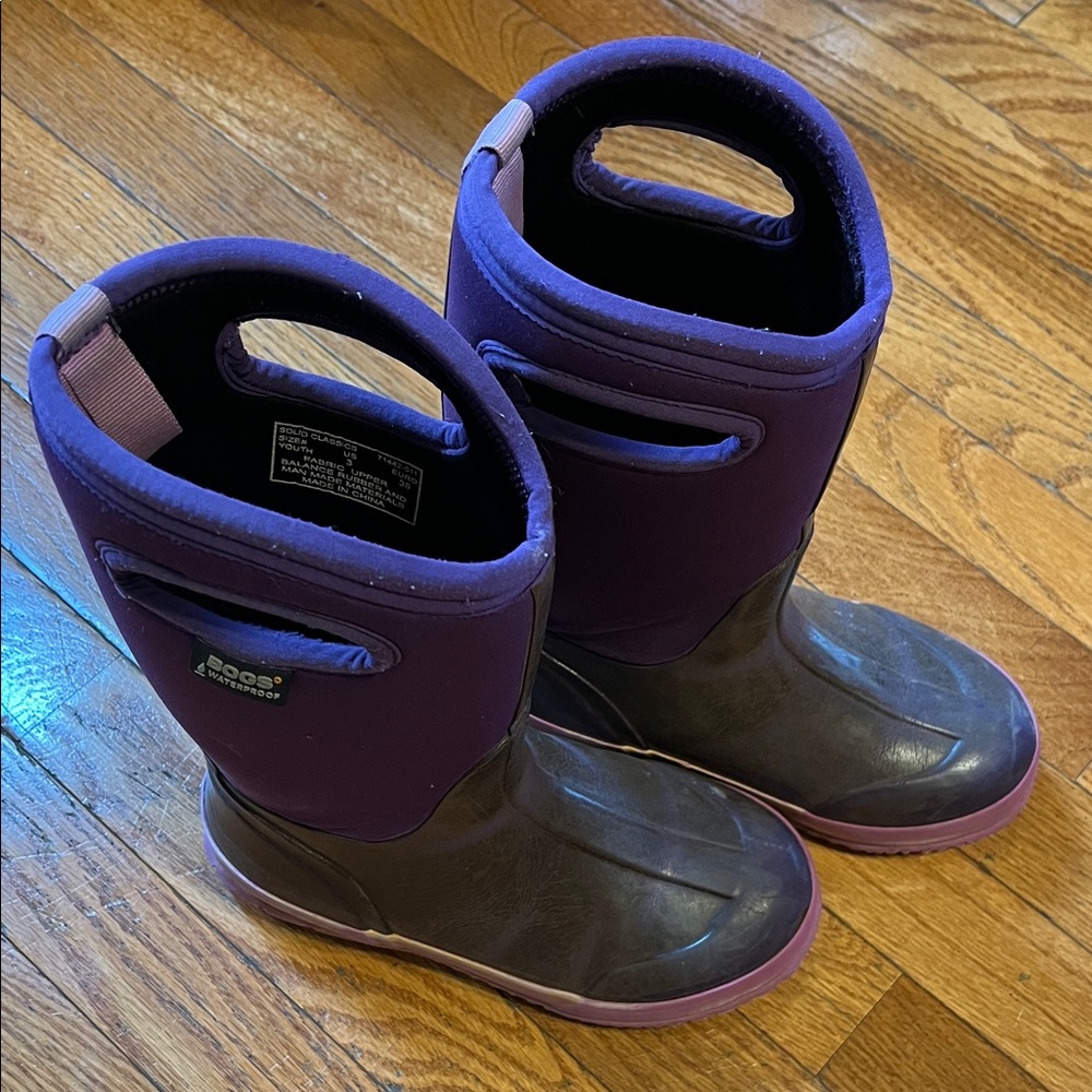 Bogs Kids Purple and Black snow and Rain Boots